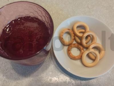 Kompotas iš uogienės pagrindine nuotrauka