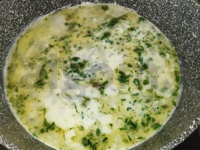 Keksadija su vištiena, pomidorais ir žolelėmis pusryčiams Žingsnis 1