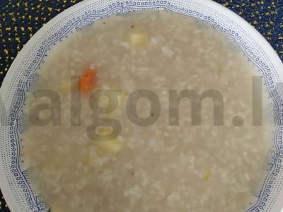 Ryžių sriuba su jautienos kubeliais pagrindine nuotrauka