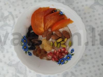 Sotūs avižiniai dribsniai su džiovintais vaisiais Žingsnis 2