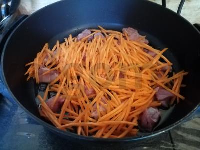 Kalakutiena su ryžiais ir daržovėmis Žingsnis 2