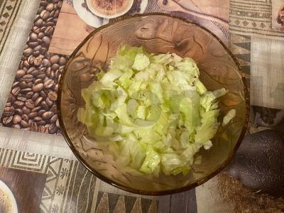 Šiltas salotas su vištiena ir kiauliena Žingsnis 6