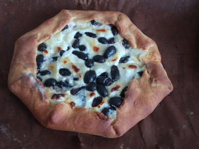 Galetė su varške ir razinomis pagrindine nuotrauka