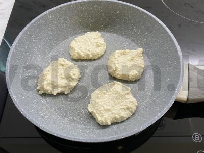 Varškės-avižiniai mini blynai Žingsnis 3