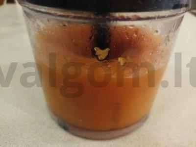 Gintarinė abrikosų uogienė su pektinu Žingsnis 2