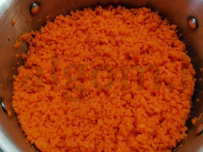 Morkų kotletai su manų kruopomis ir džiūvėsėliais Žingsnis 1