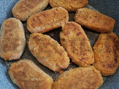 Morkų kotletai su manų kruopomis ir džiūvėsėliais Žingsnis 8