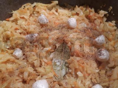 Puiki troškinta kopūstų su daržovėmis Žingsnis 4