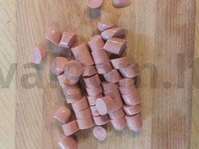 Kopūstai troškinti su dešrelėmis Žingsnis 2