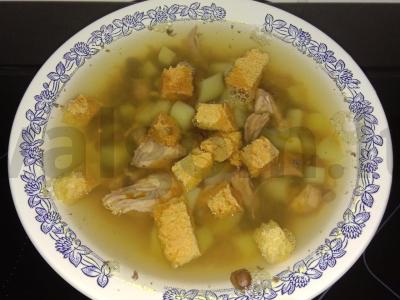 Vištienos sriuba su lęšiais pagrindine nuotrauka