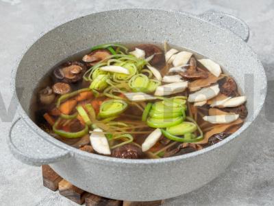 Grybų makaronai Žingsnis 3