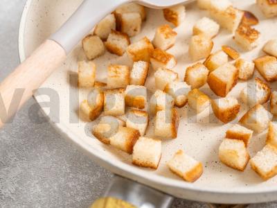 Salotas su Pekino kopūstu ir sausainiais Žingsnis 2