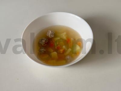 Vaikiška sriuba su kalakutiena pagrindine nuotrauka