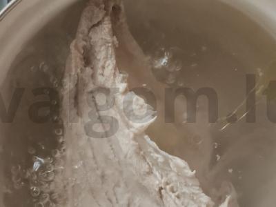 Daržovių sriuba ant mėsos sultinio Žingsnis 1