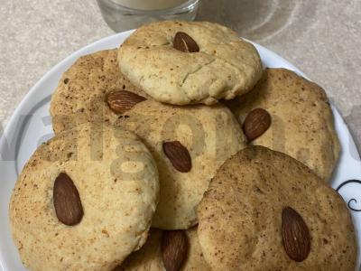 Varškės sausainiai su migdolais pagrindine nuotrauka