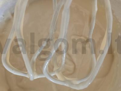 Abrikosų pyragas su grietine Žingsnis 3