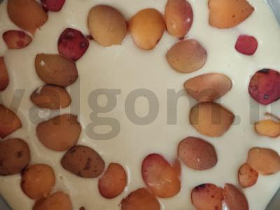 Abrikosų pyragas su grietine Žingsnis 4