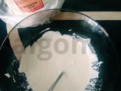 Varškės apkepas su juodaisiais serbentais Žingsnis 1