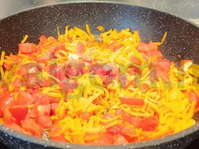 Ryžiai su daržovėmis ir grybais kaip garnyras Žingsnis 7