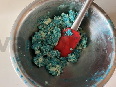 Biskvitiniai pyragaičiai „Mėlyni debesys“ Žingsnis 3