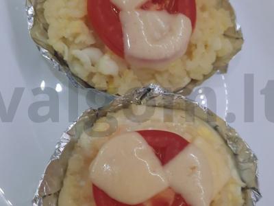 Krepšeliai su ryžiais ir kiaušiniu pagrindine nuotrauka