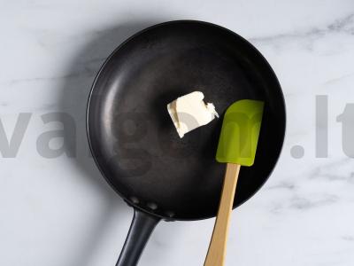 Vištienos filė grietinėje keptuvėje Žingsnis 2