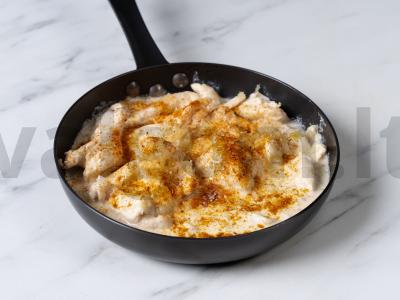 Vištienos filė grietinėje keptuvėje Žingsnis 7