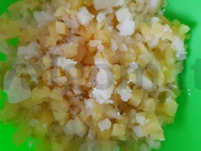 Salotas „Skanaus“ su vištienos krūtinėle ir pievagrybiais Žingsnis 1