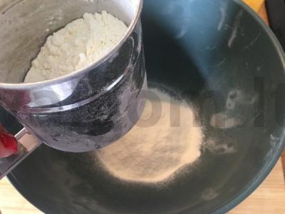 Blynai su grietinėlėmis Žingsnis 1