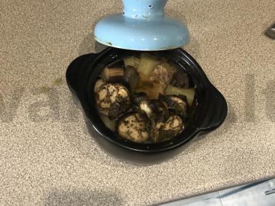 Kiauliena su daržovėmis pagrindine nuotrauka