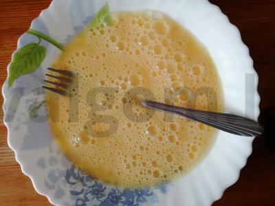 Salotas su rūkytu sūriu „Voratinklis“ Žingsnis 1