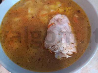 Vištienos makaronų sriuba pagrindine nuotrauka