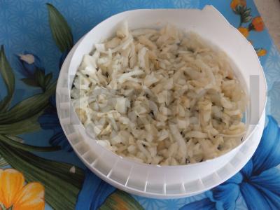 Salotas „Baltai-geltonas“ su vištiena ir morkomis Žingsnis 1