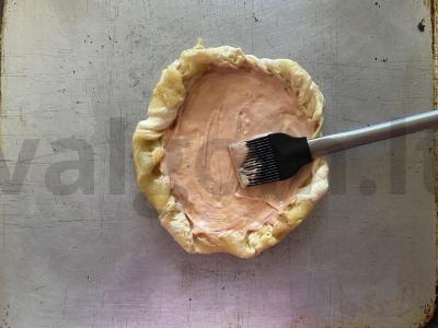 Rudai ir traški pica su Vienos dešrelėmis namuose Žingsnis 4