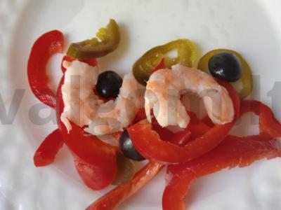 Vietnamietiškas ritinys su paprikomis, krevetėmis, alyvuogėmis ir jalapeño Žingsnis 4