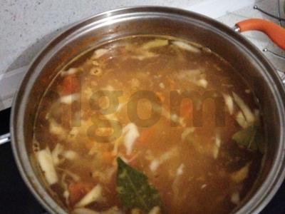 Kopūstų sriuba pagrindine nuotrauka