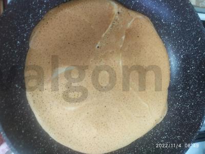 PP blynai iš ryžių miltų pusryčiams pagrindine nuotrauka