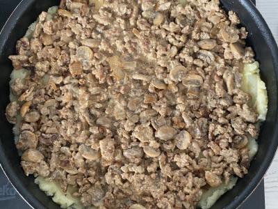 Bulvių apkepas su faršu ir pievagrybiais Žingsnis 16