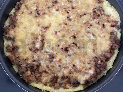 Bulvių apkepas su faršu ir pievagrybiais pagrindine nuotrauka