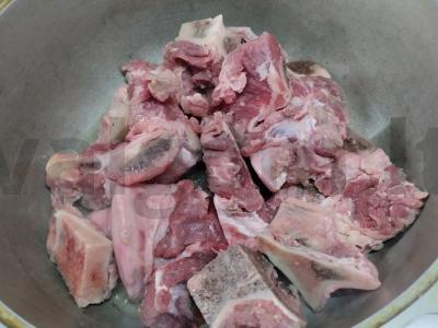 Jautienos troškinys su bulvėmis Žingsnis 1