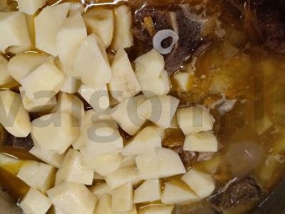 Jautienos troškinys su bulvėmis Žingsnis 5