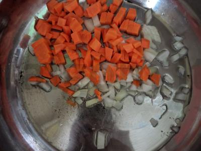 Nudų sriuba su mėsos kukuliais Žingsnis 1