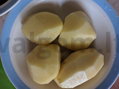 Nudų sriuba su mėsos kukuliais Žingsnis 2