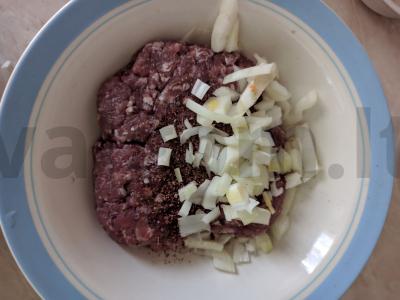 Nudų sriuba su mėsos kukuliais Žingsnis 3