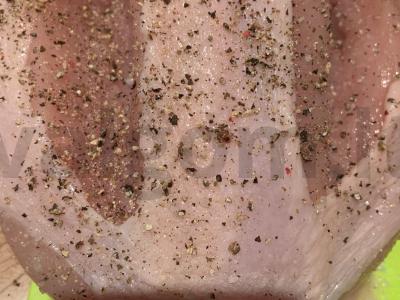 Kepta vištienos krūtinėlė su pipirais Žingsnis 2