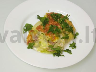 Cukinijų ir bulvių apkepas su vištienos filė pagrindine nuotrauka
