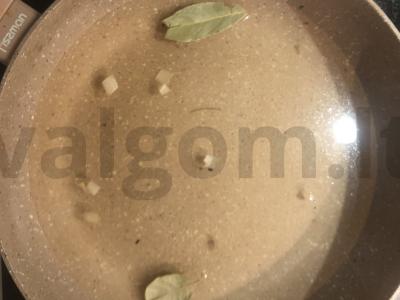 Troškinta bulvė su kiauliena ir pomidorų pasta Žingsnis 5