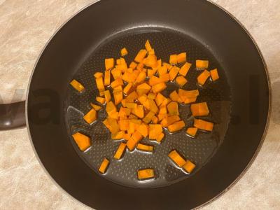 Daržovių ir dviejų rūšių mėsos troškinys Žingsnis 1