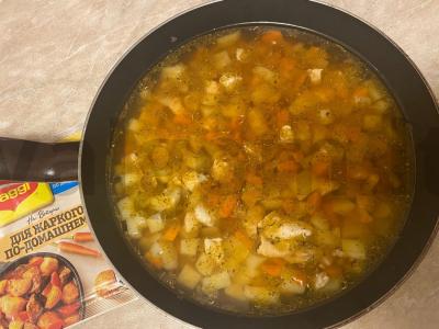 Daržovių ir dviejų rūšių mėsos troškinys Žingsnis 7