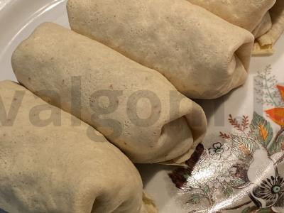 Blynai su mėsa ir sūriu pagrindine nuotrauka